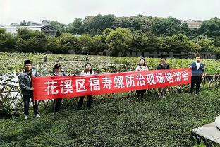 妙手空空！赫伯特-琼斯完成5次抢断 ＞灰熊首发五人的3次